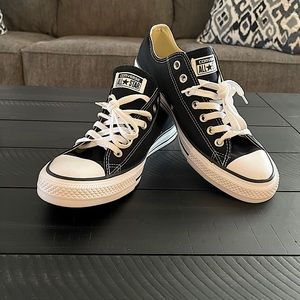 NEW Converse All-Stars (Black)